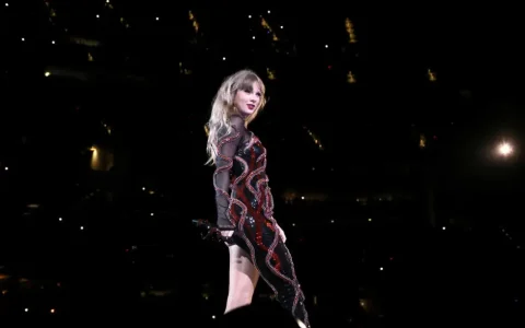 Taylor Swift Eras Tour: 'Say Don't Go' & 'It's Time to Go'