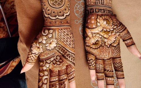 Mehndi Artist Service at Home