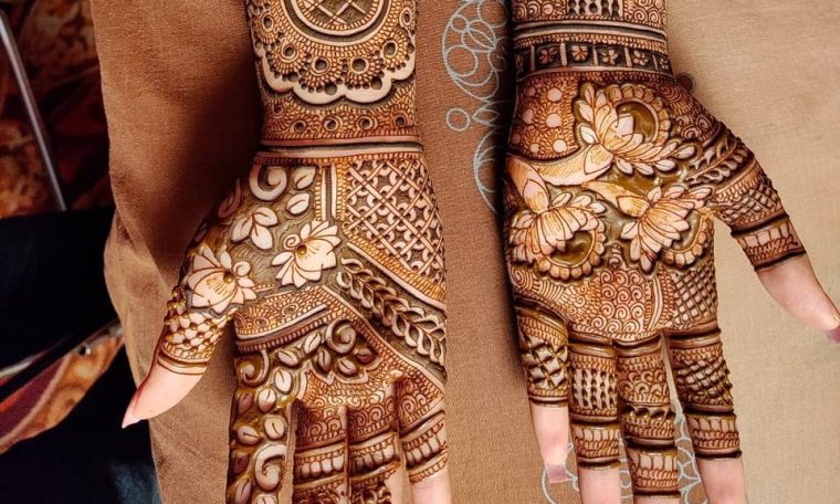 Mehndi Artist Service at Home