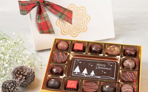 Online Christmas chocolate hampers delivery