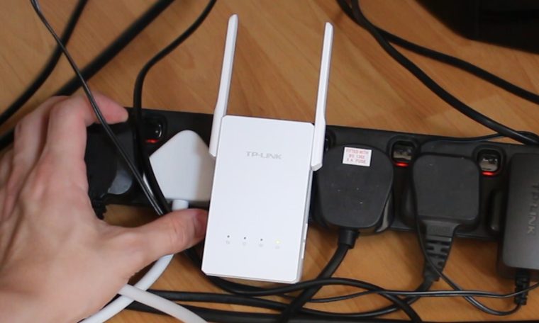 TP Link AC750 WiFi range extender setup