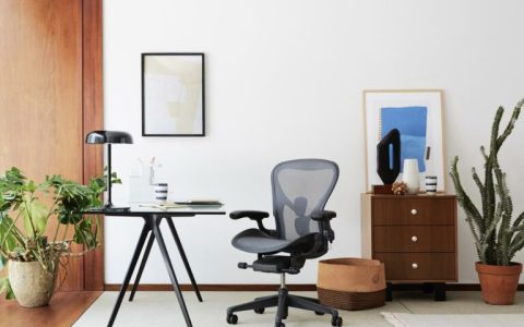 Striking a Balance Between Style and Ergonomics in Office